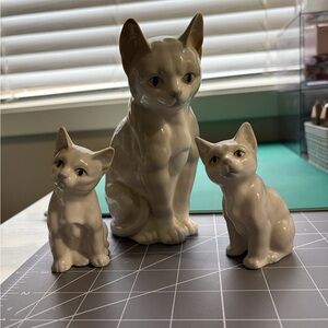 Mid Century Otagiri Japan Cat Figurine Trio